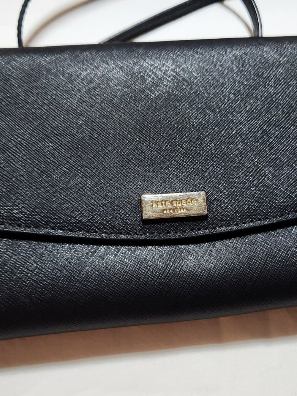 Kate Spade convertible crossbody medium black cow leather VGUC